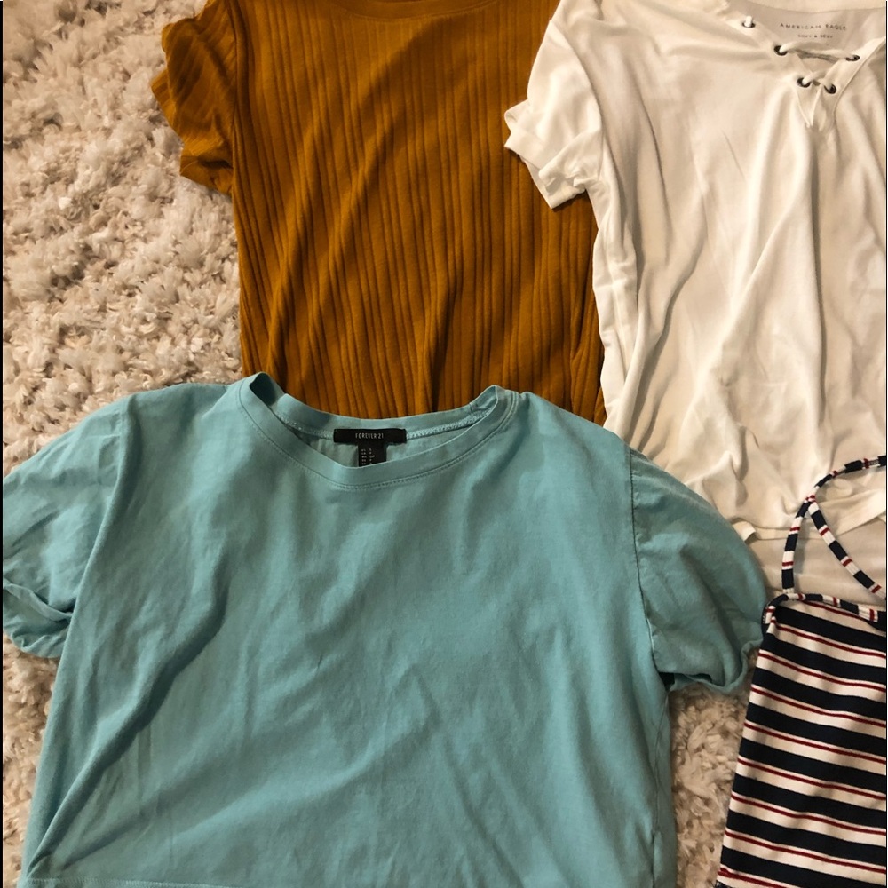 bundle of 5 size small tops